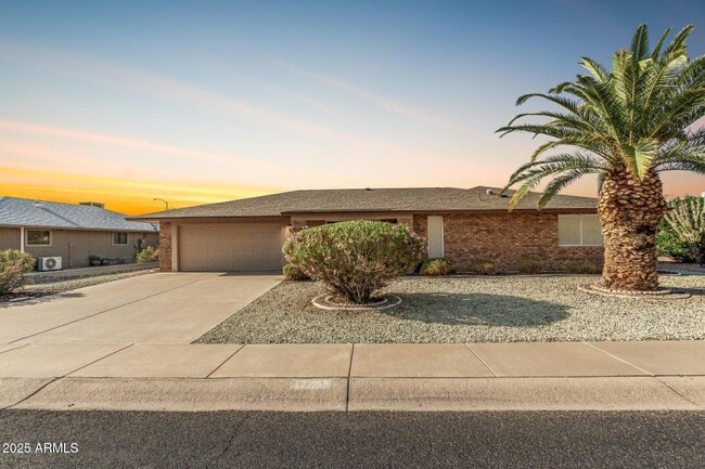 12730 W Allegro Dr in Sun City West, AZ - Foto de edificio - Building Photo