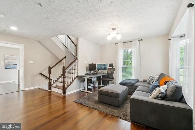 9525 Oakhurst Dr in Columbia, MD - Building Photo - Building Photo
