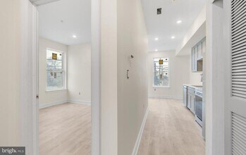 6601 Ridge Ave in Philadelphia, PA - Building Photo - Building Photo