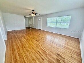 315 S Sparkman Ave in Orange City, FL - Building Photo - Building Photo