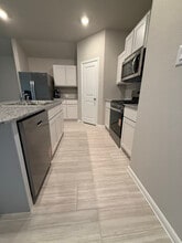 1628 Alberque Dr in Krum, TX - Building Photo - Building Photo