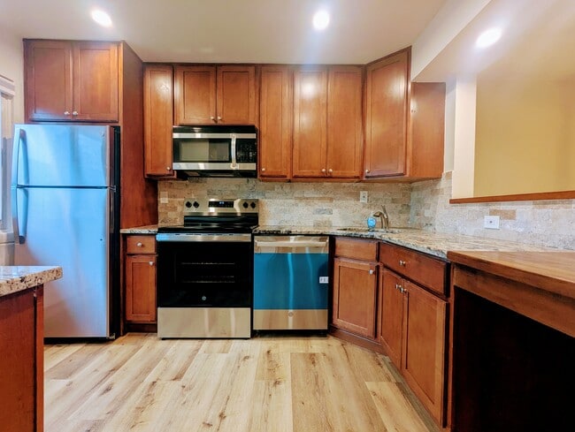 4 Millholland Dr in Fishkill, NY - Building Photo - Building Photo