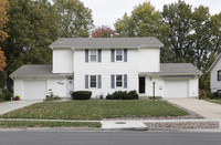 Nieman Park Townhouse Duplexes in Shawnee, KS - Foto de edificio - Building Photo