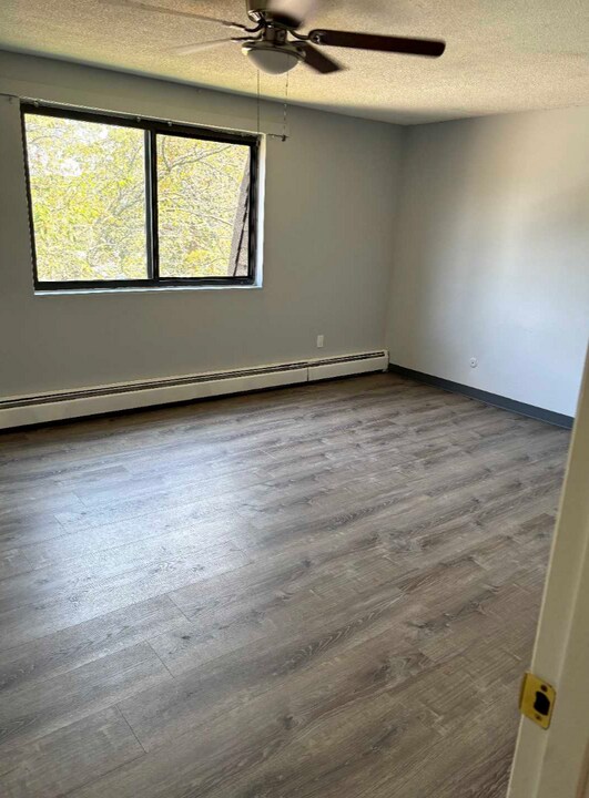 16 Tiffany Rd, Unit # 9 in Salem, NH - Foto de edificio