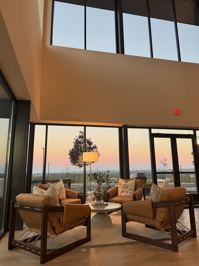 Colina Hillside in Birmingham, AL - Foto de edificio - Building Photo