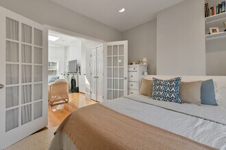 256 W Newton St, Unit 4 in Boston, MA - Building Photo - Building Photo