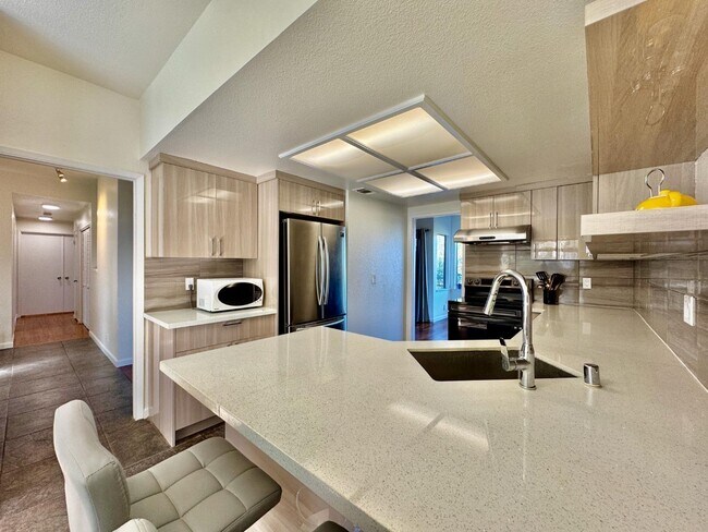 59 Appian Way in South San Francisco, CA - Building Photo - Building Photo