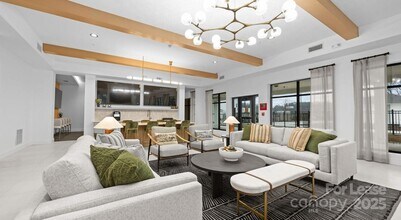 5120-5177 77 Center Dr, Unit 2A in Charlotte, NC - Building Photo - Building Photo