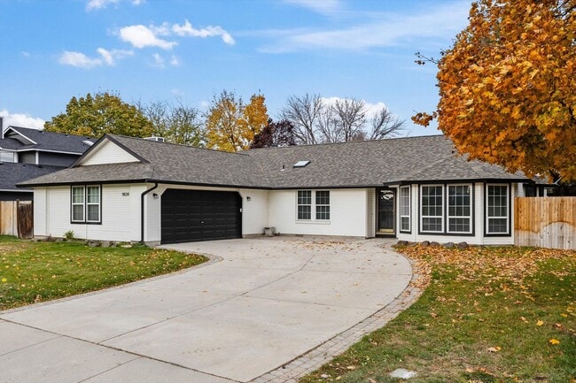 property at 9834 W Edna St