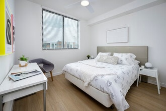 Liberty Square Serenity in Miami, FL - Foto de edificio - Building Photo
