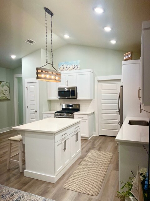 2071 W Romana St in Pensacola, FL - Building Photo