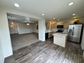 9480 Canyon Meadows Dr in Reno, NV - Building Photo - Building Photo