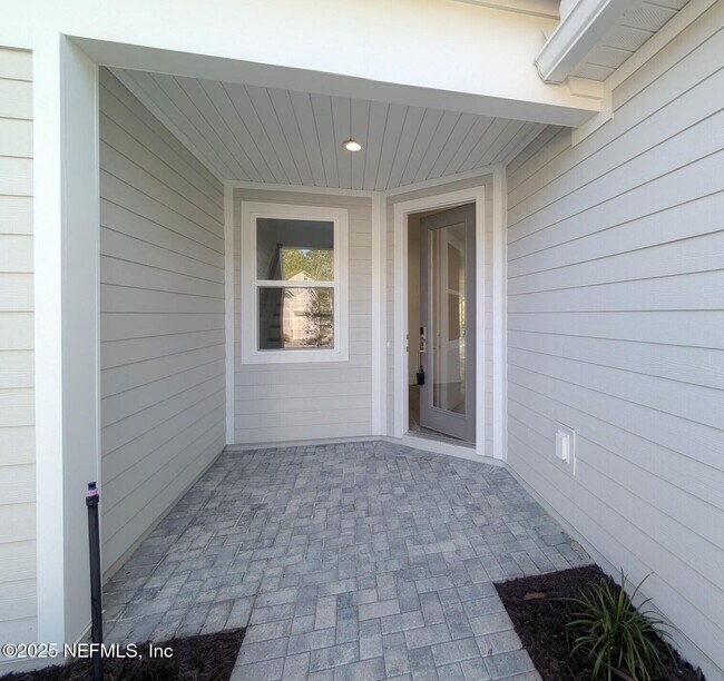 156 Latham Dr in Nocatee, FL - Building Photo - Building Photo