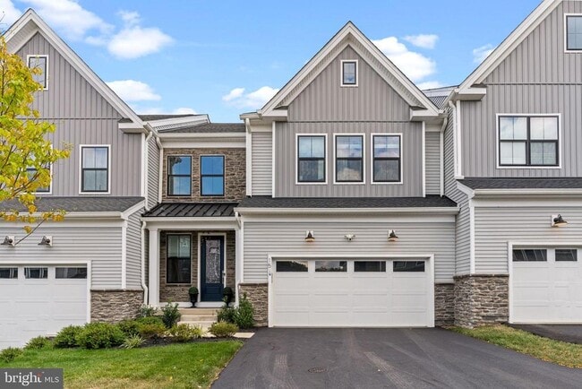 property at 15 Mill Creek Dr