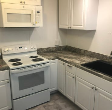 3413 Harbel Dr NE, Unit 2 in Bremerton, WA - Foto de edificio - Building Photo