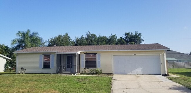 property at 566 NW Marion Ave