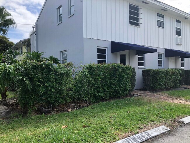 145 NE 7th Ave in Delray Beach, FL - Building Photo - Building Photo