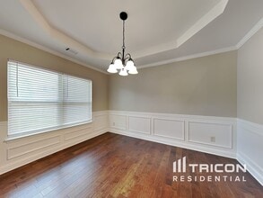 413 Strawberry Walk in Loganville, GA - Building Photo - Building Photo