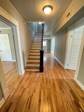 102 E Poplar Ave in Carrboro, NC - Building Photo - Building Photo