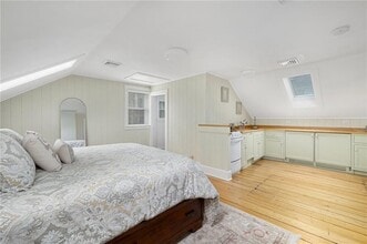 13 King St in East Greenwich, RI - Building Photo - Building Photo
