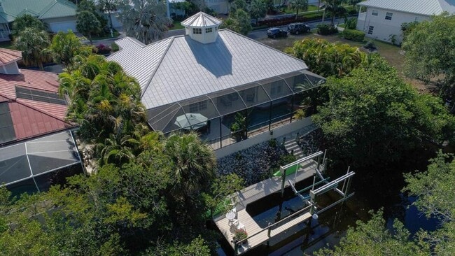 property at 27100 Flamingo Dr