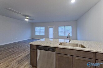 6425 Upchurch Dr in Huntsville, AL - Building Photo - Building Photo