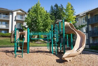 Forestview in Renton, WA - Foto de edificio - Building Photo