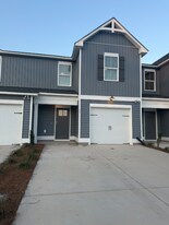 44 W Farley Dr in Hampstead, NC - Building Photo