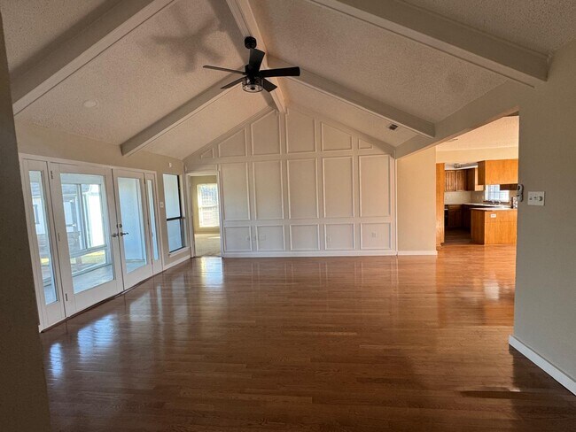 1511 Garrison St in Arlington, TX - Building Photo - Building Photo