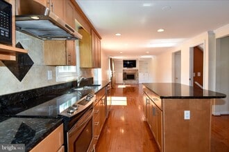 4037 Broadwire Dr in Fairfax, VA - Building Photo - Building Photo