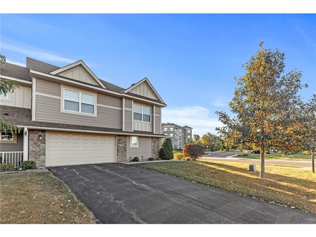 3403 Chestnut Ln in Eagan, MN - Building Photo - Building Photo