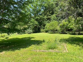 45 Armstrong Rd in Etowah, NC - Building Photo - Building Photo