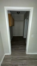 310 N Rock Island St in Angleton, TX - Building Photo - Building Photo
