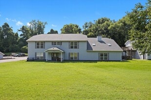 2105 N Keebler Ave in Collinsville, IL - Building Photo