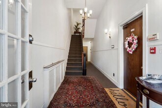 1326 S Broad St, Unit 1F in Philadelphia, PA - Building Photo - Building Photo