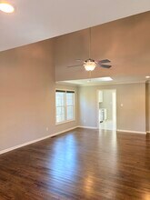 747 Steeplechase Way in Bowling Green, KY - Building Photo - Building Photo
