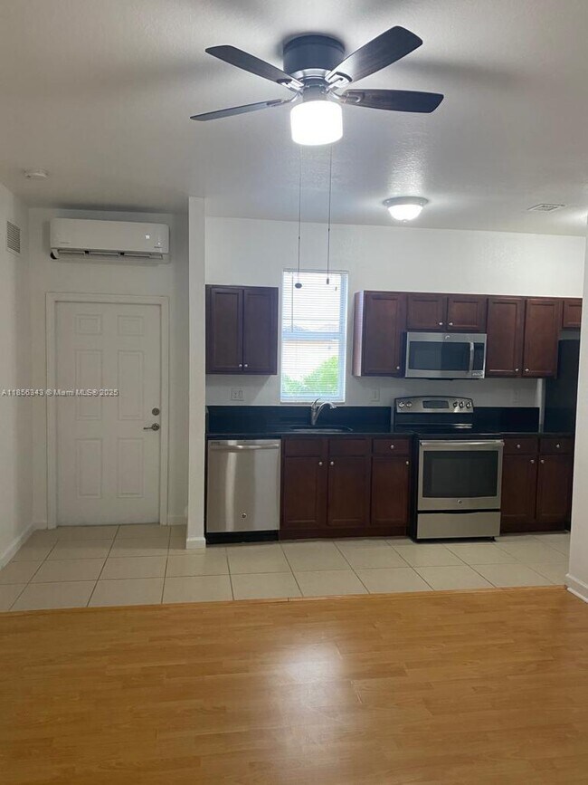 property at 17165 SW 92nd St