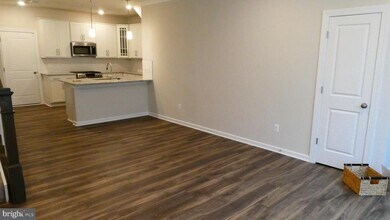 2329 Stephanie Tessa Ln in Woodbridge, VA - Building Photo - Building Photo