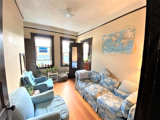 122 Columbia St, Unit 3 in Cambridge, MA - Building Photo - Building Photo