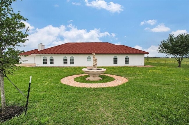 24600 Nine Bar Rd in Hempstead, TX - Building Photo - Building Photo