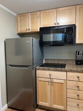 555 E William St, Unit #25 H in Ann Arbor, MI - Foto de edificio - Building Photo