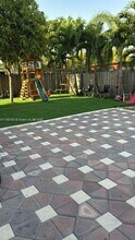 1522 SW 144th Ave in Miami, FL - Building Photo - Building Photo