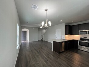 642 Heathers Wy in Seguin, TX - Building Photo - Building Photo