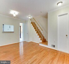 7803 Brookview Ct in Manassas, VA - Building Photo