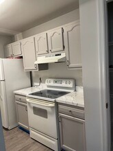 9816 Lake Pointe Ct, Unit 104 in Upper Marlboro, MD - Foto de edificio - Building Photo