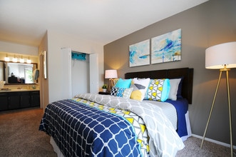 701 South in Mobile, AL - Foto de edificio - Building Photo