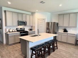 6927 Morales Way in Richmond, TX - Building Photo