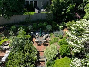 32 Atherton Rd in Brookline, MA - Building Photo - Building Photo