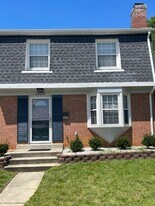 1405 POTOMAC HEIGHTS Dr in Fort Washington, MD - Building Photo