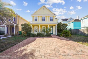 323 Madison Circle in Panama City Beach, FL - Building Photo